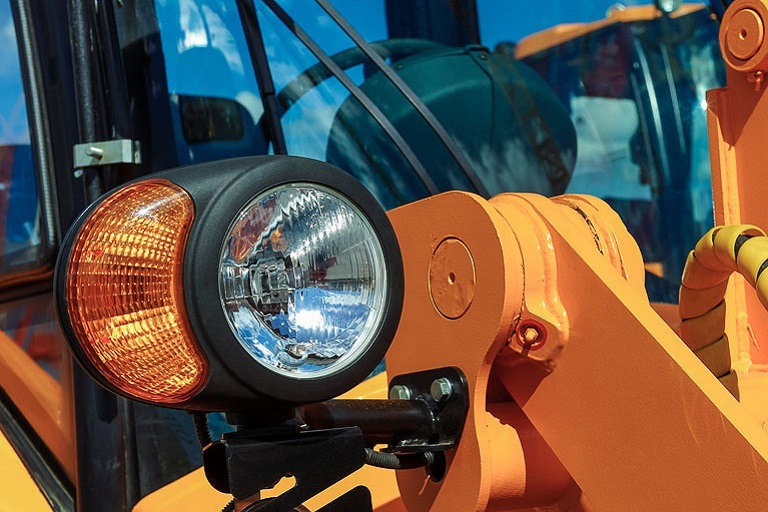 Simule seu caminho para projetos de equipamentos industriais de alta qualidade